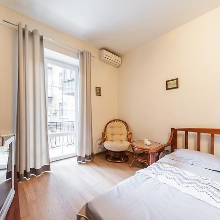 1-Room Apartments Kiev City Center Экстерьер фото